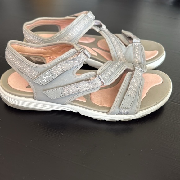 Ryka Gray Sandals Size 10W - Picture 2 of 7